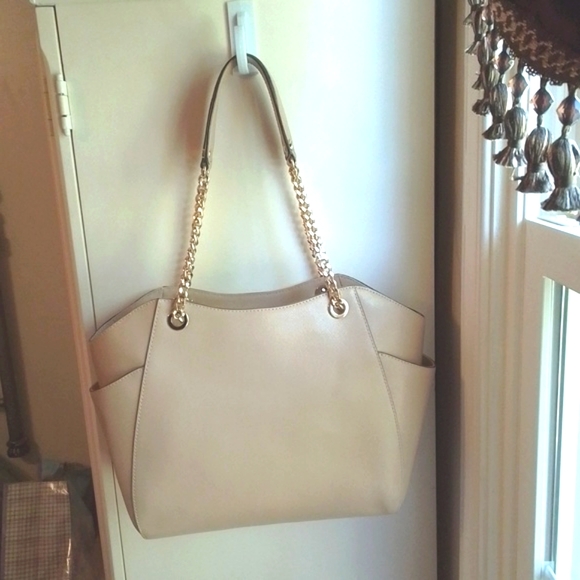 Michael Kors Blush Cream w/Gold Chains/Accents NEW🥰Excellent - Picture 2 of 10